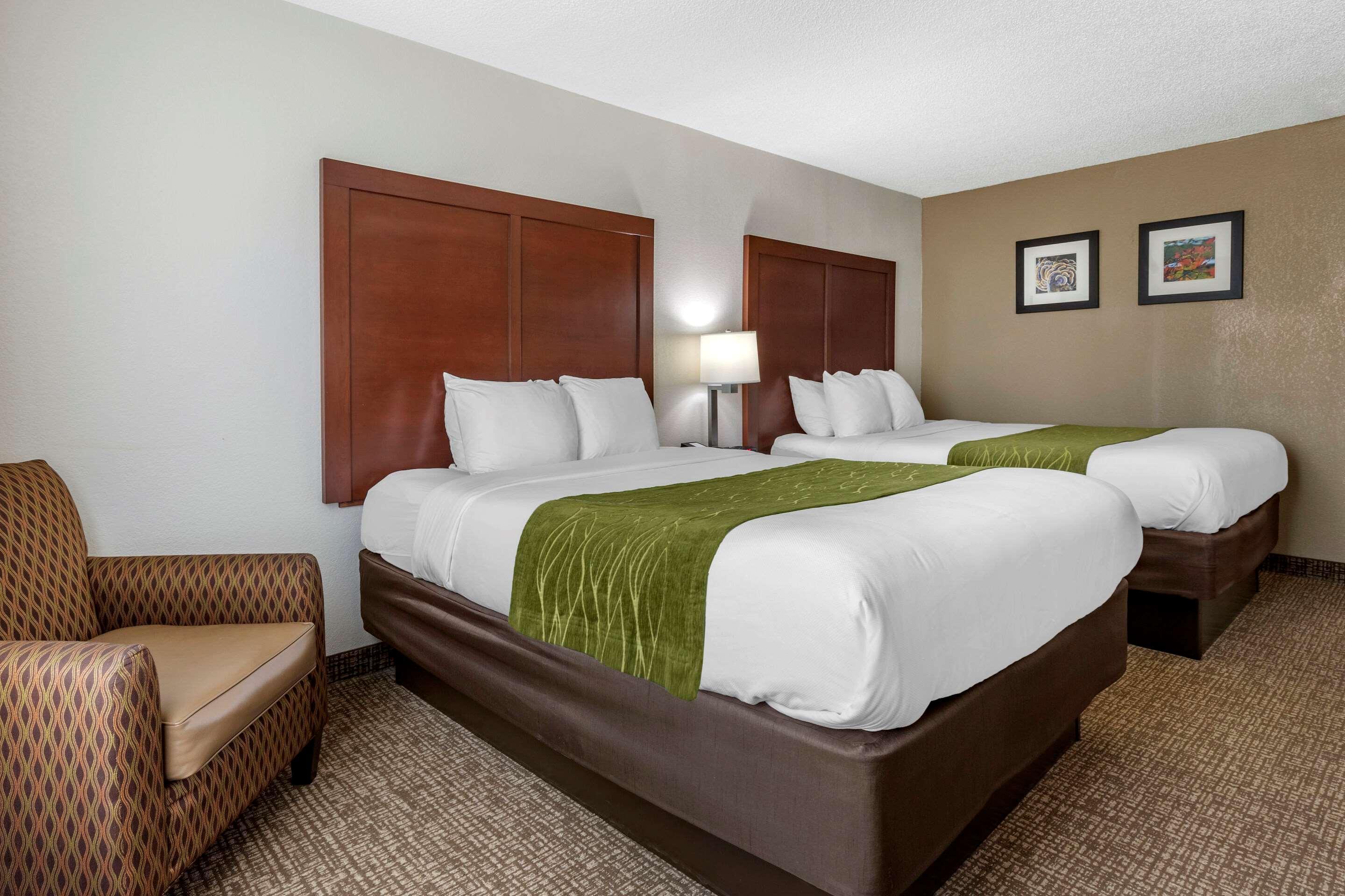 Comfort Inn Шелби Екстериор снимка