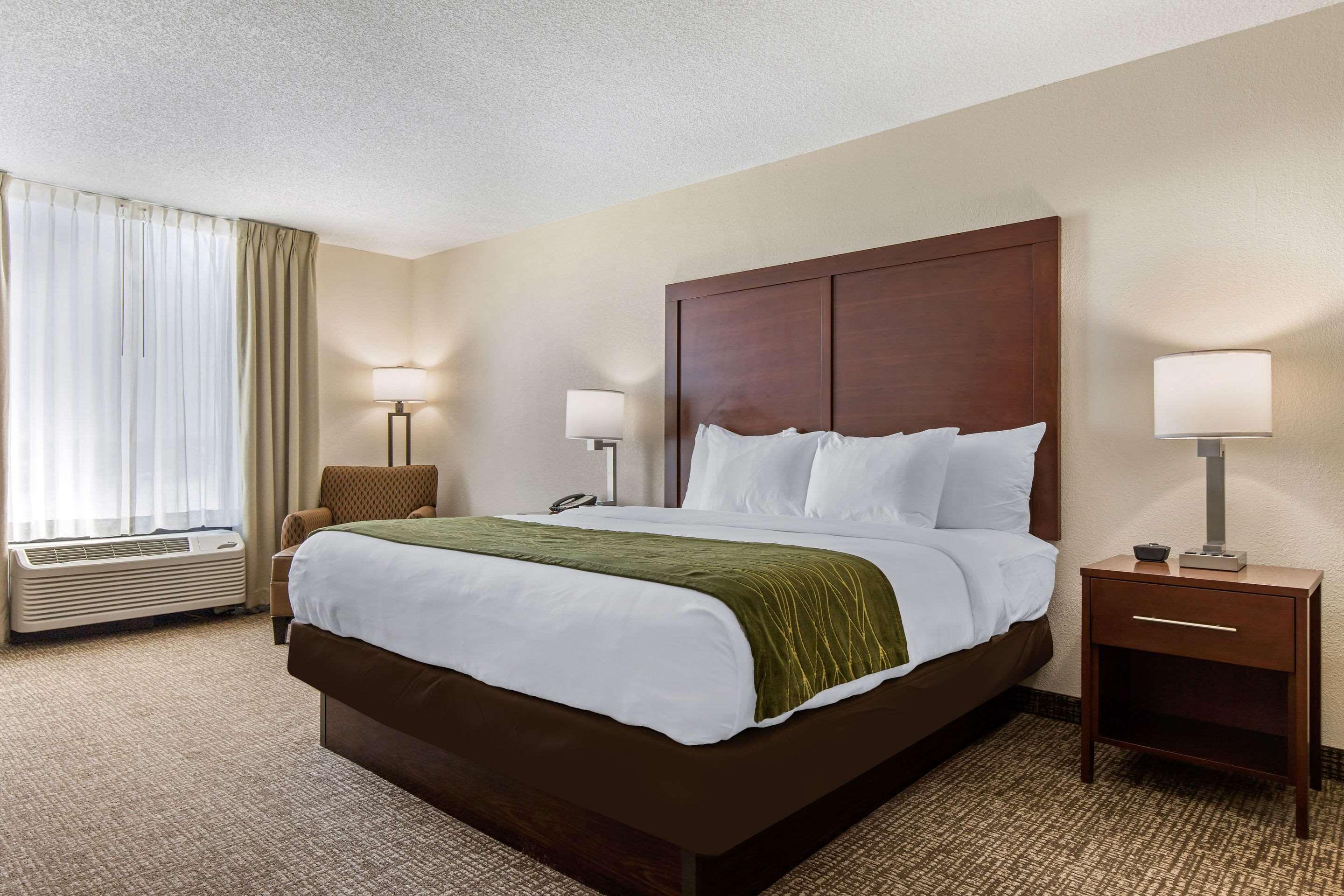 Comfort Inn Шелби Екстериор снимка