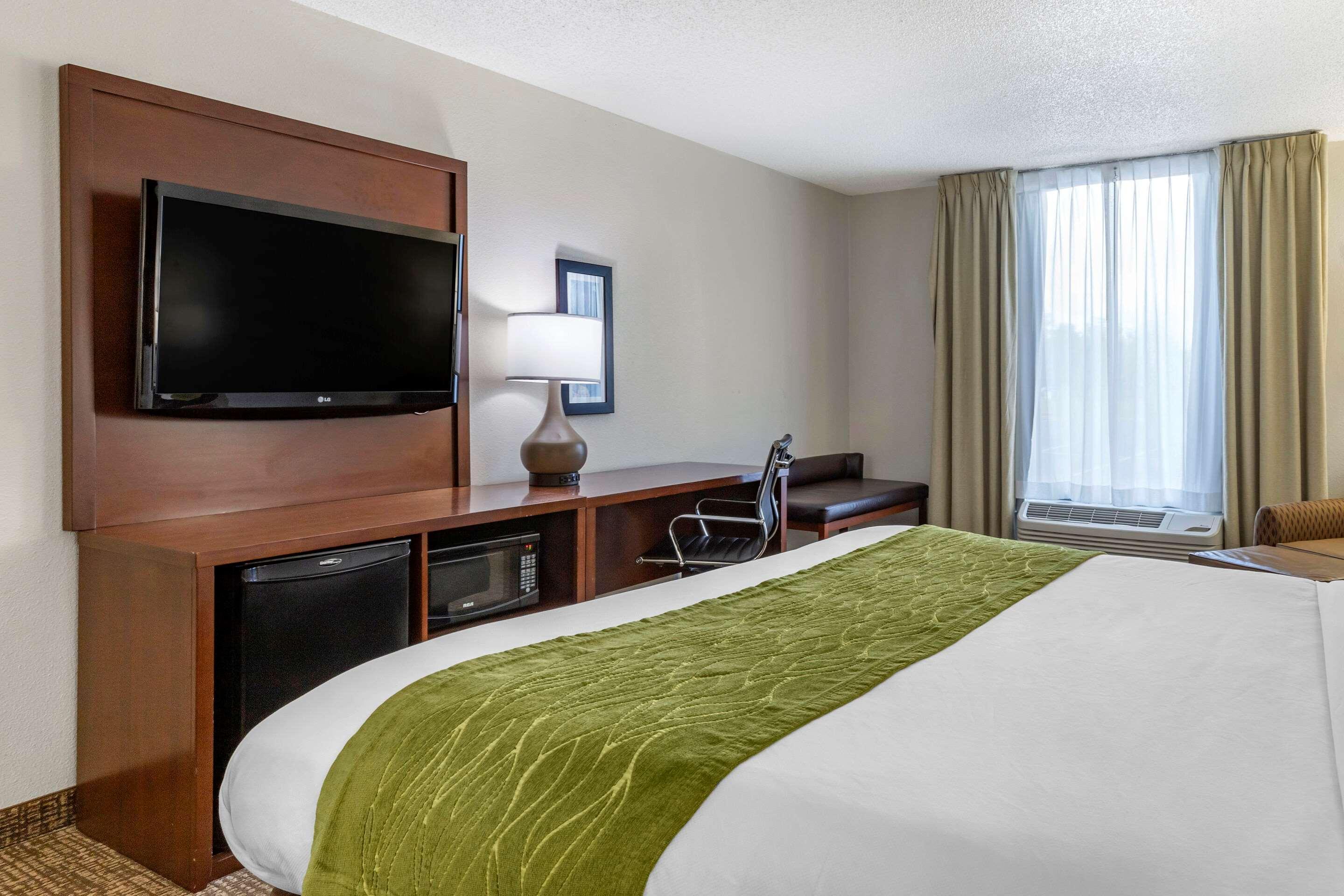 Comfort Inn Шелби Екстериор снимка