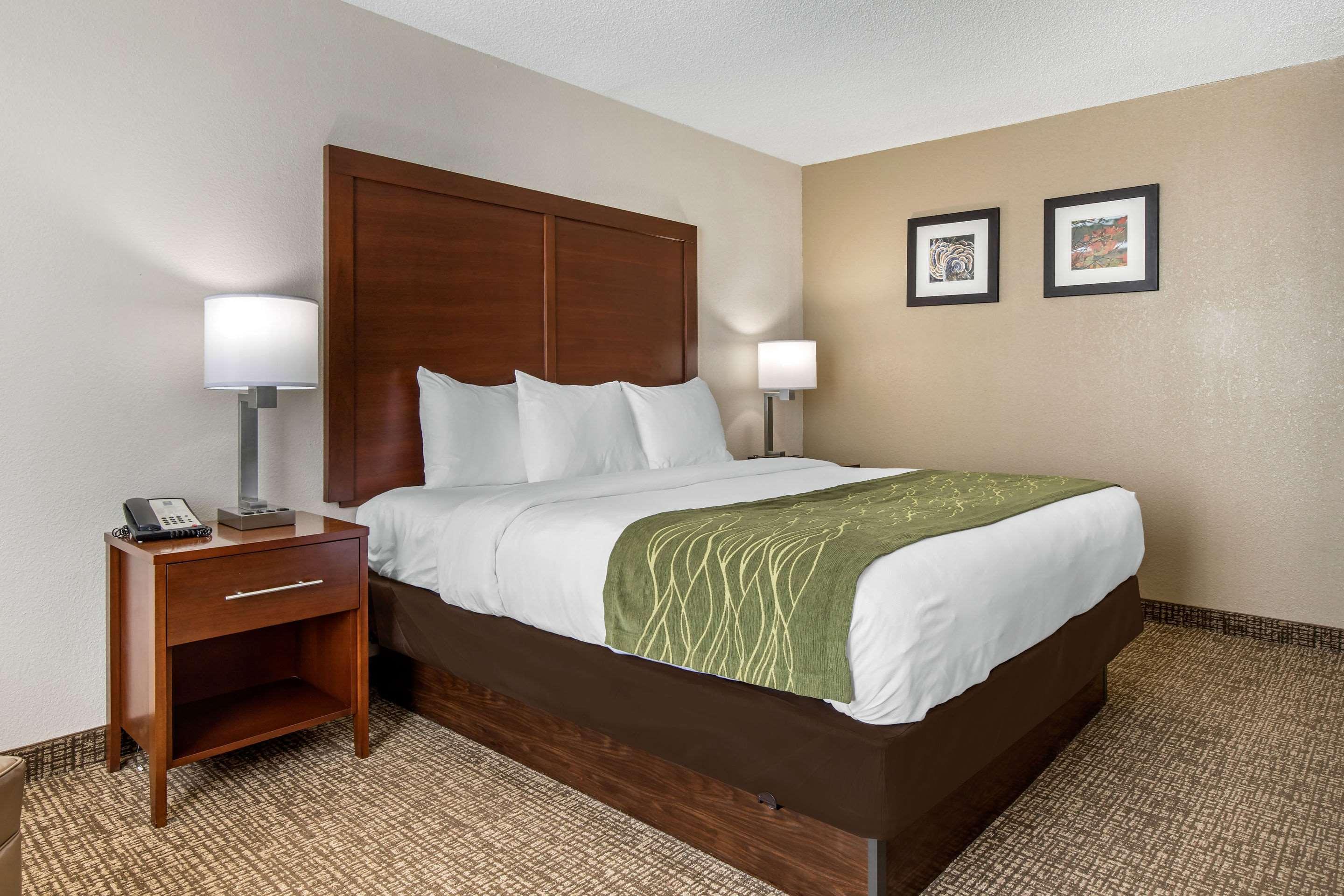 Comfort Inn Шелби Екстериор снимка