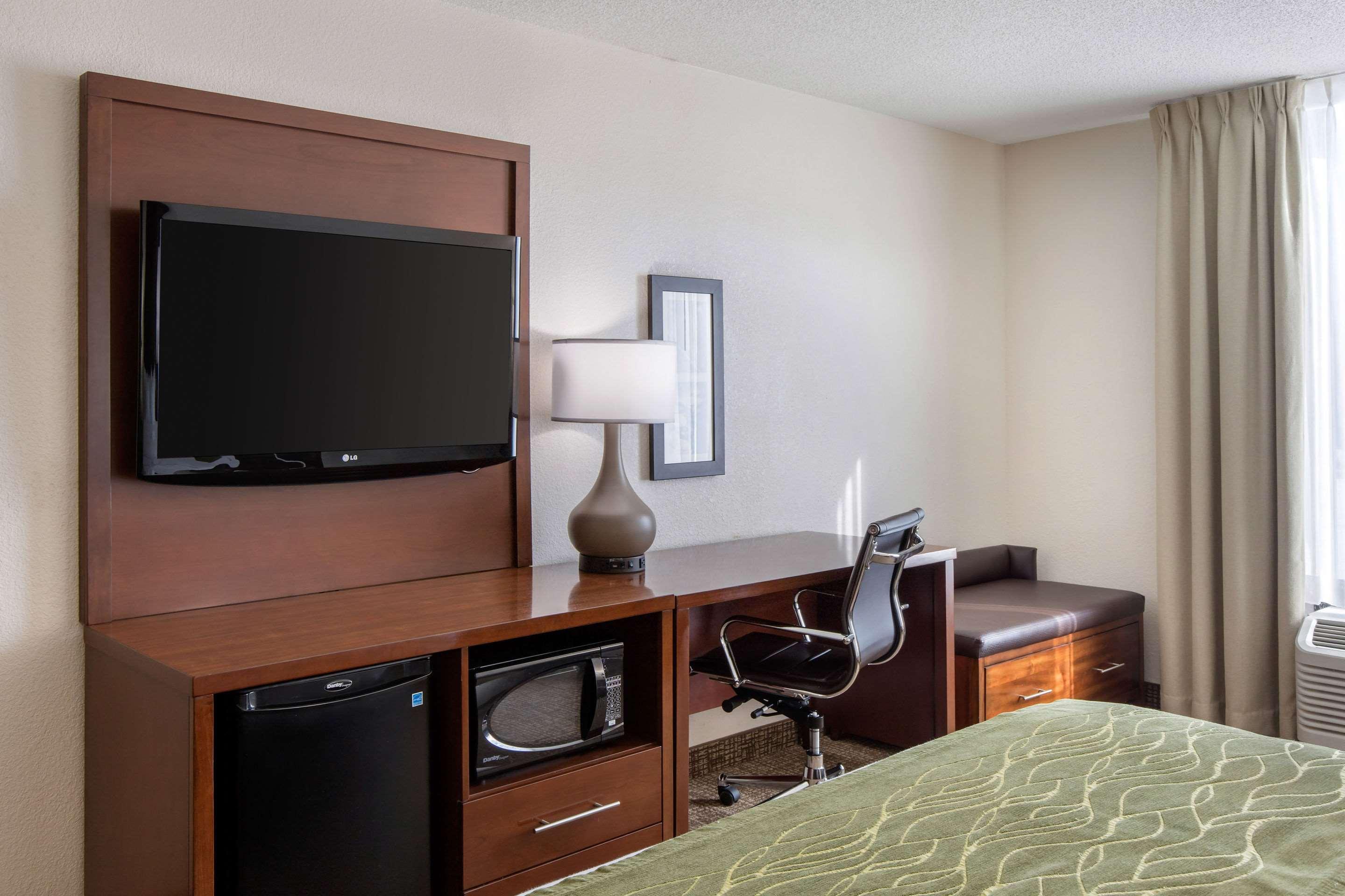 Comfort Inn Шелби Екстериор снимка