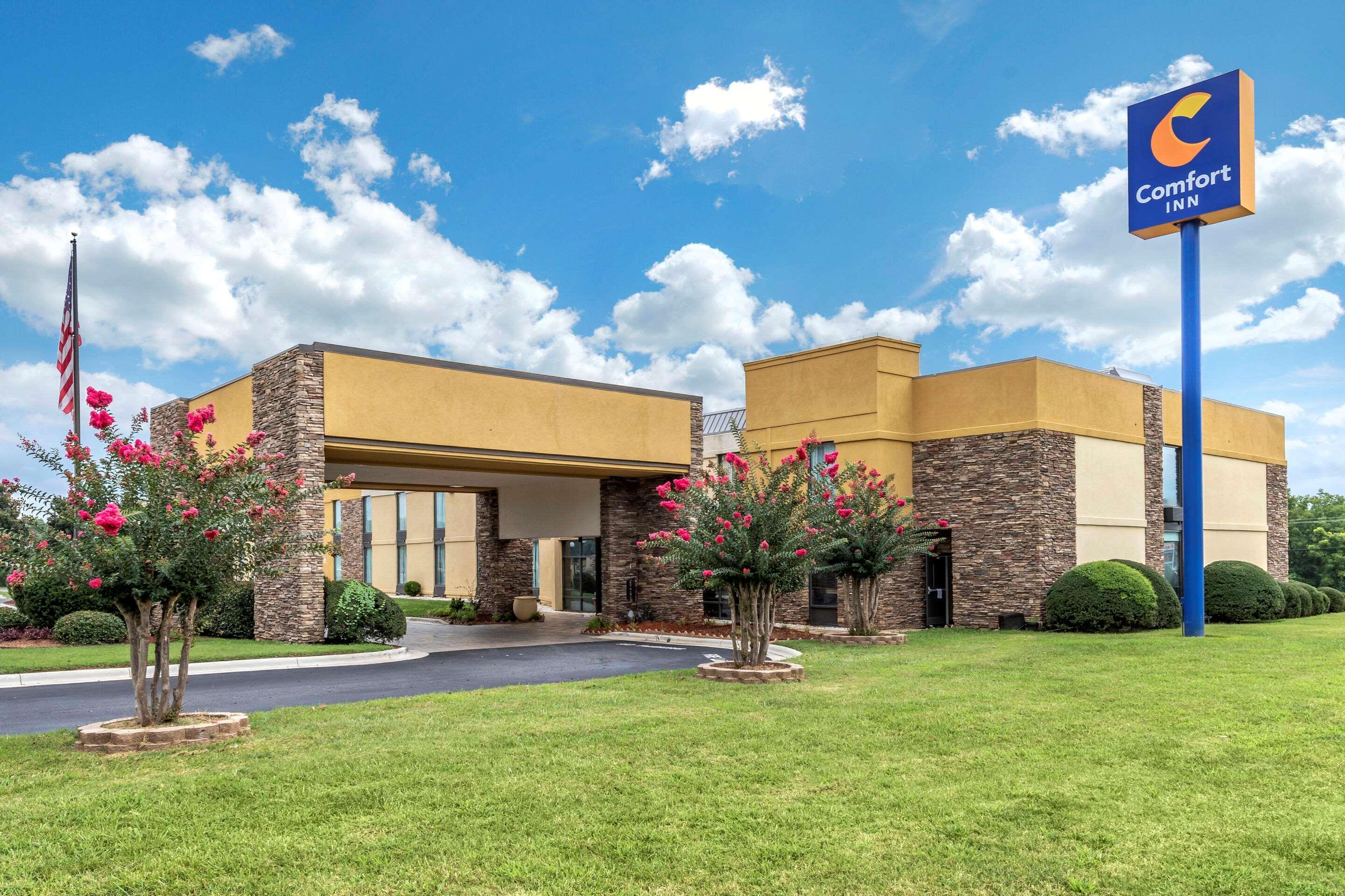 Comfort Inn Шелби Екстериор снимка