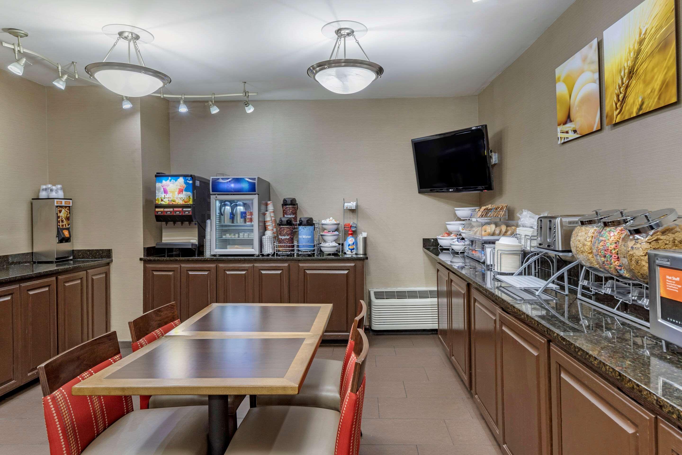 Comfort Inn Шелби Екстериор снимка