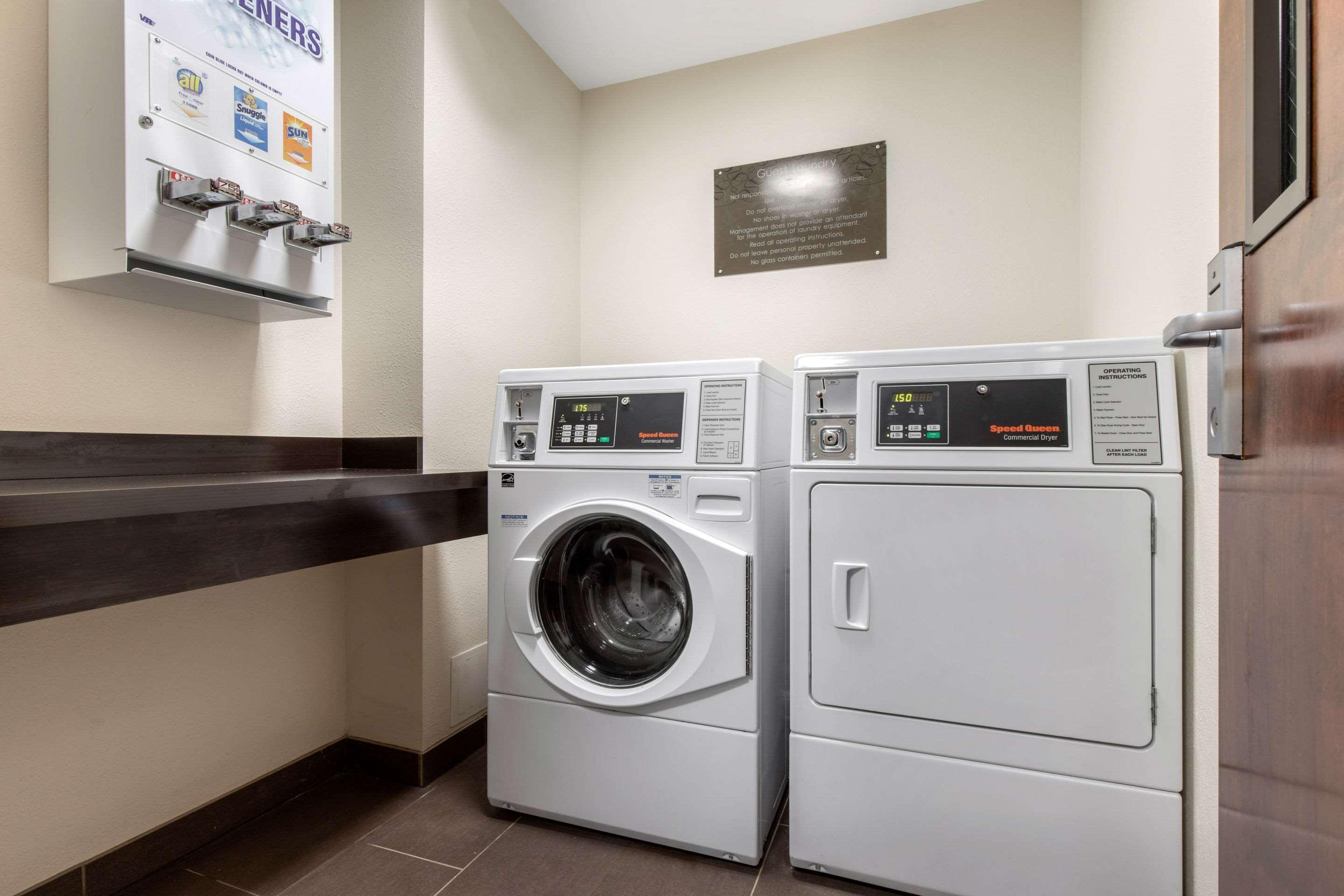 Comfort Inn Шелби Екстериор снимка