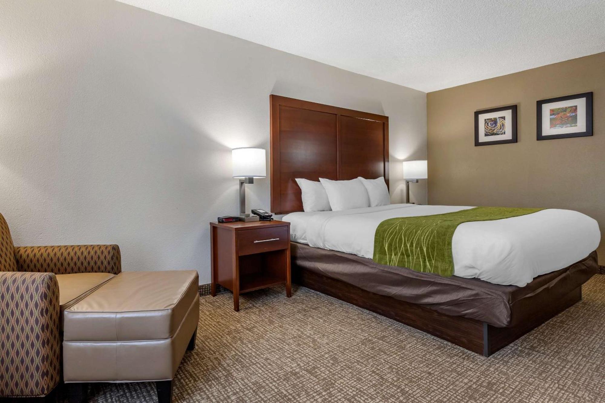 Comfort Inn Шелби Екстериор снимка