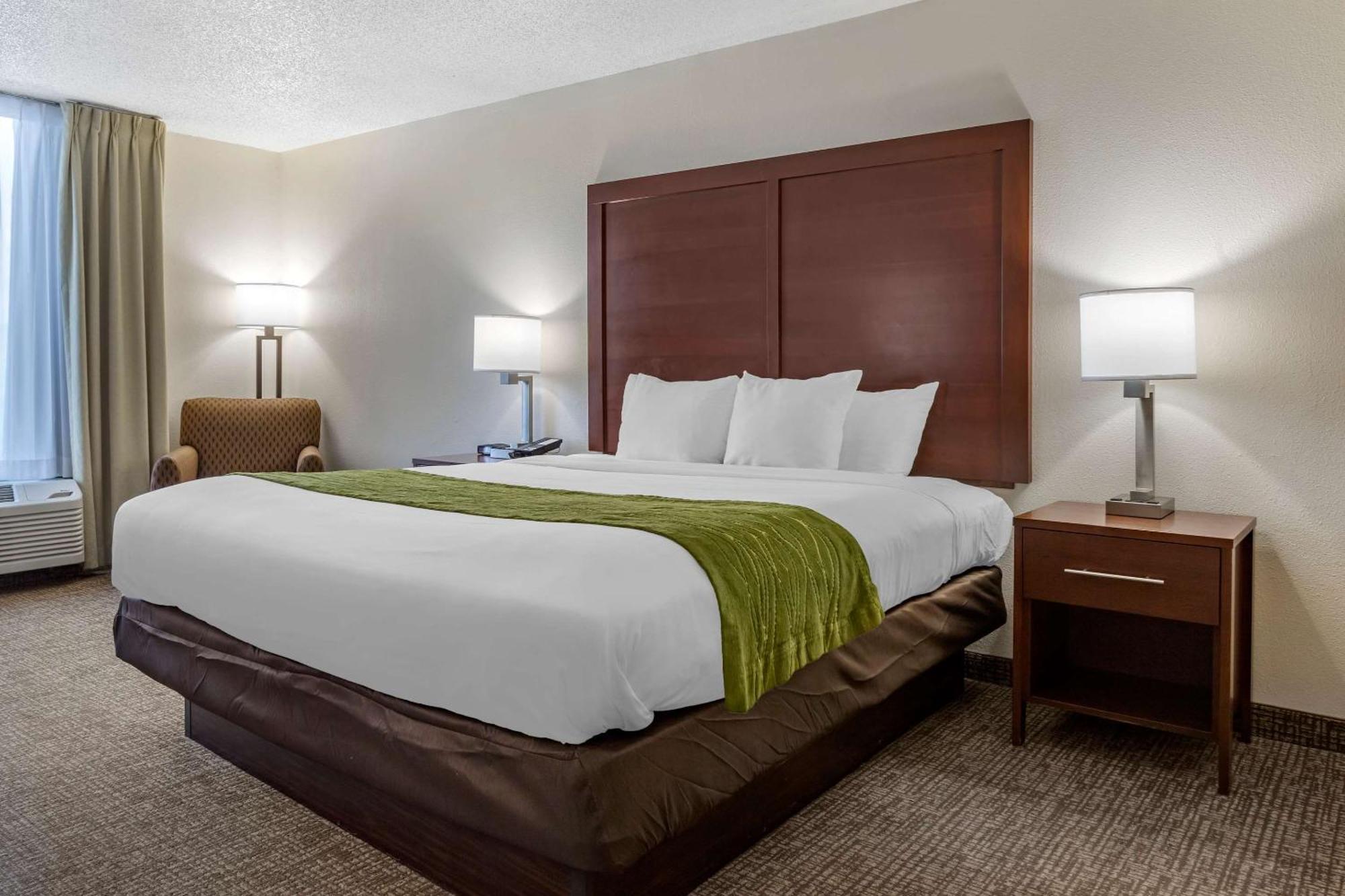 Comfort Inn Шелби Екстериор снимка