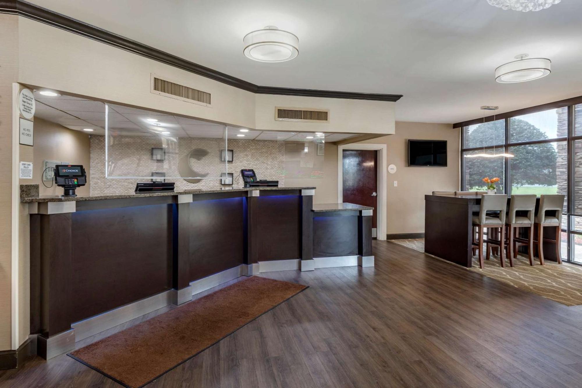 Comfort Inn Шелби Екстериор снимка